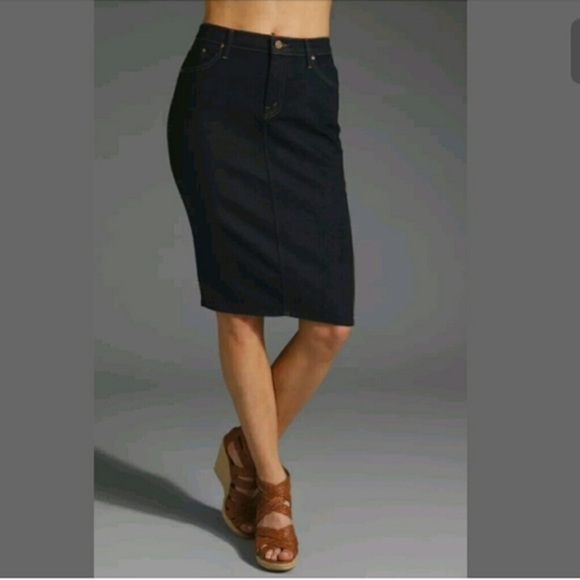 MOTHER ‘The Peg Skirt’ Pencil Denim Skirt Size 25 - Picture 1 of 11